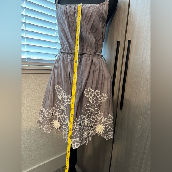 Anthropologie nick + mo embroidered dress - Picture 7 of 13